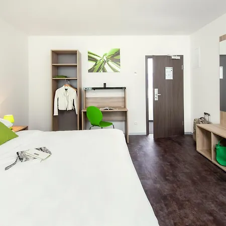 Ibis Styles - Neheim ארנסברג
