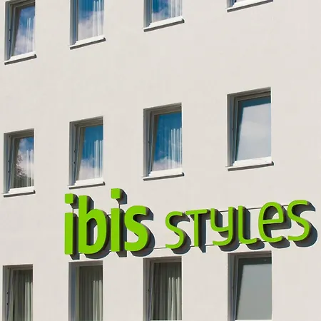 Ibis Styles - Neheim מלון