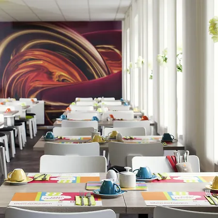 Ibis Styles - Neheim ארנסברג