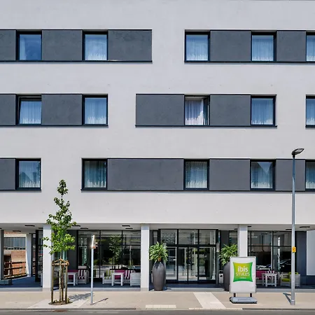 Ibis Styles - Neheim ארנסברג