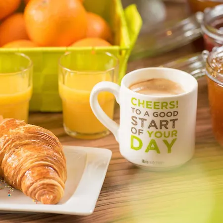 Ibis Styles - Neheim מלון