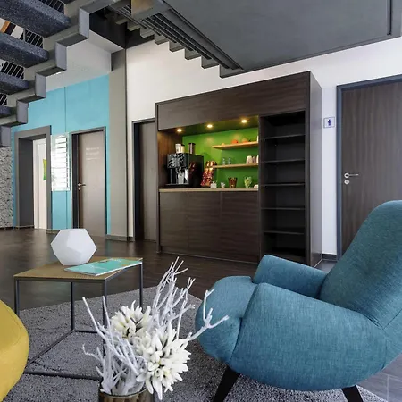 Ibis Styles - Neheim Hotell 3*