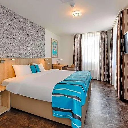 Ibis Styles - Neheim 아른스베르크