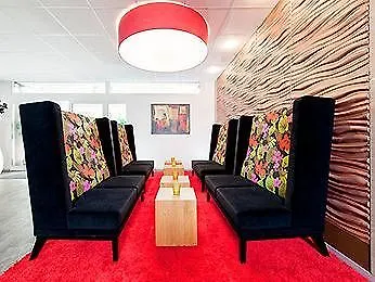 Ibis Styles - Neheim מלון