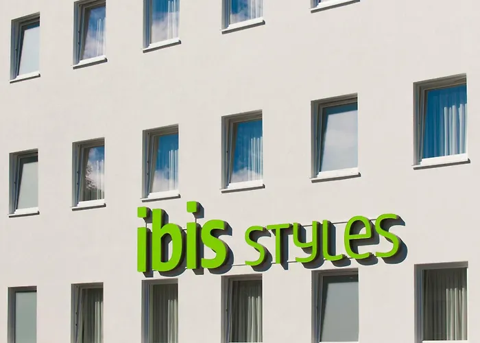 Ibis Styles - Neheim 호텔
